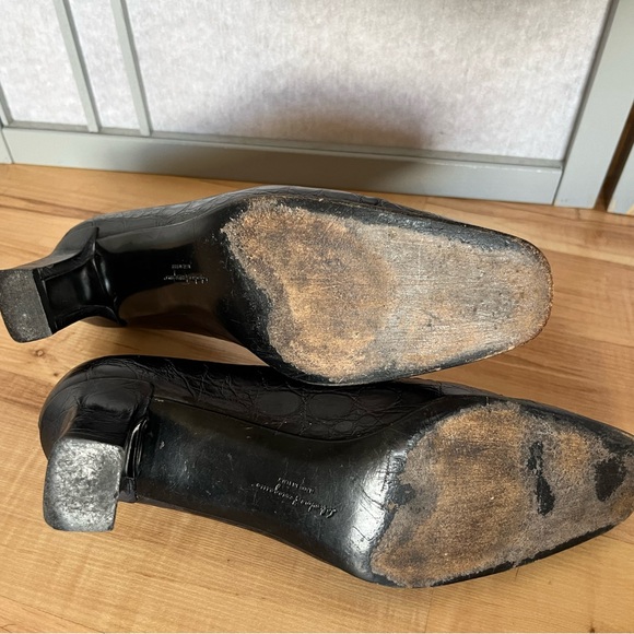 Vintage Salvatore Ferragamo Classic Pump 6.5 B - Picture 5 of 7